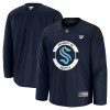 Seattle Kraken tröja Customized Fanatics Team Practice 2024-25 Navy - NHL Tröjor Herr Seattle Kraken tröja Customized Fanatics Team Practice 2024-25 Navy - NHL Tröjor Herr